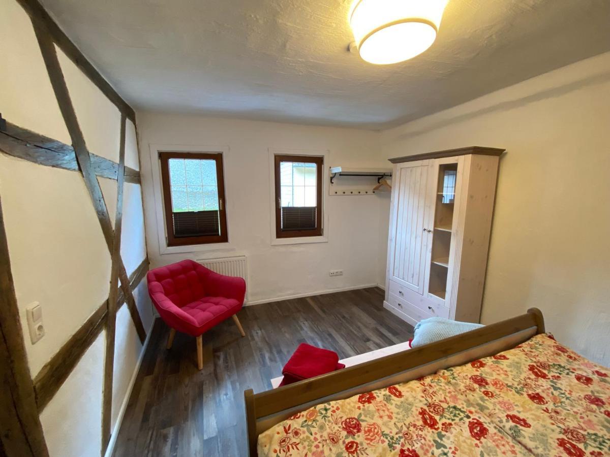 Schoene Ferienwohnung Burgruine Fachwerkhaus 巴哈拉赫 外观 照片